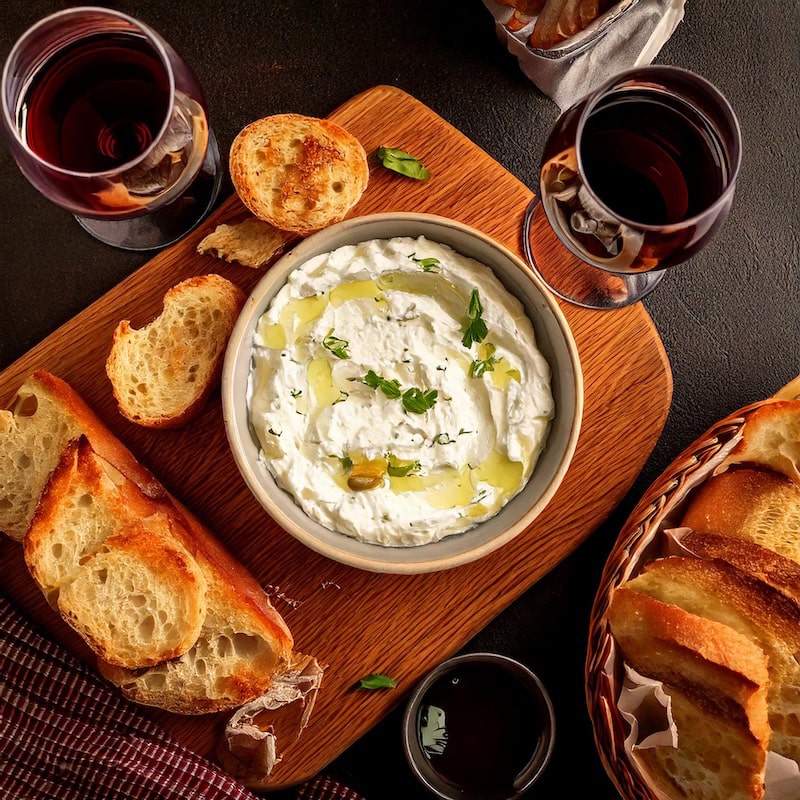 Tartine de tzatzíki maison : fraîcheur et gourmandise en toute simplicité